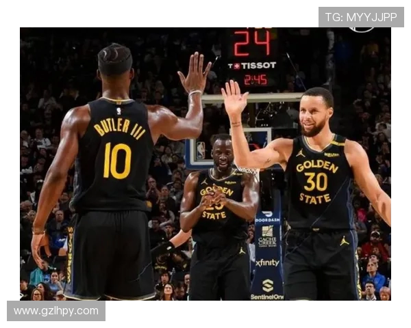 勇士与骑士激战1月17日NBA赛场再现经典对决引发球迷热议